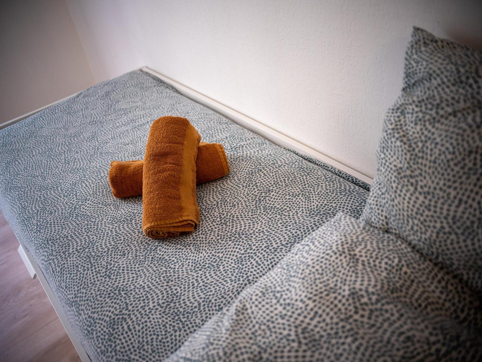 Appartement Grand Studio Tout équipe à 6min De St Charles
