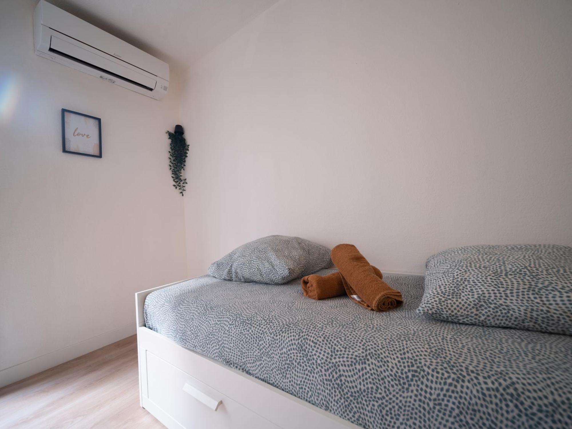 Appartement Grand Studio Tout équipe à 6min De St Charles *