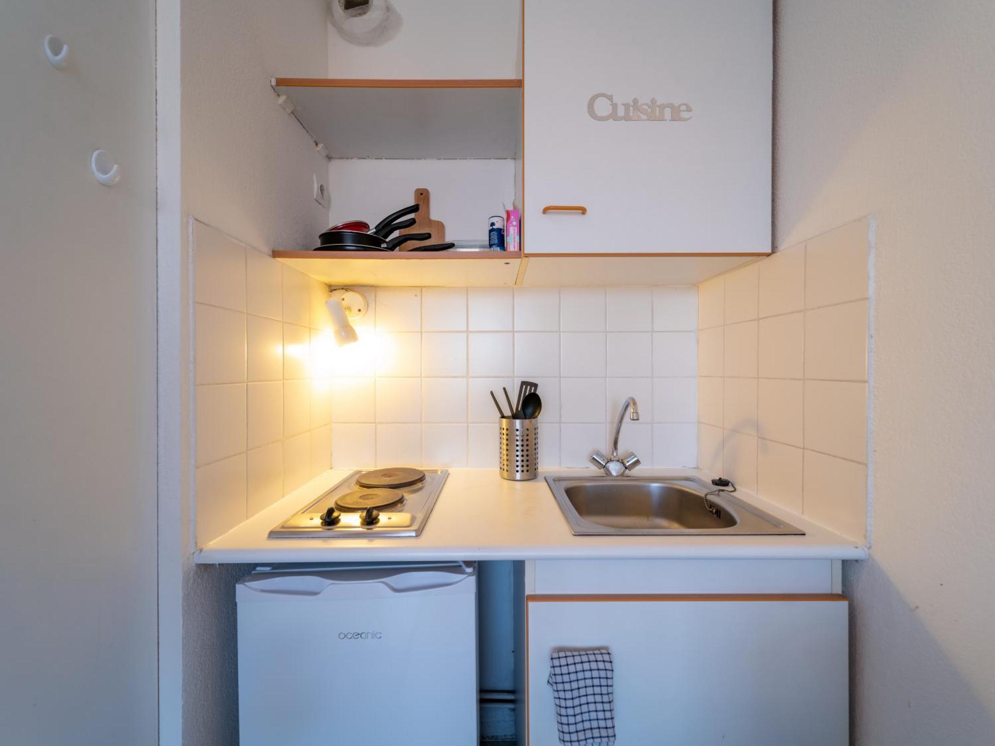 Appartement Grand Studio Tout équipe à 6min De St Charles *